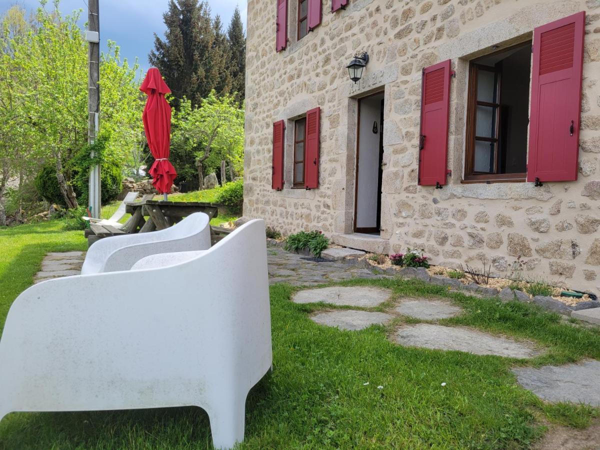 Se Reconnecter A La Nature Au Gite 3 Etoiles De Montager A Saint Andre De Chalencon エクステリア 写真