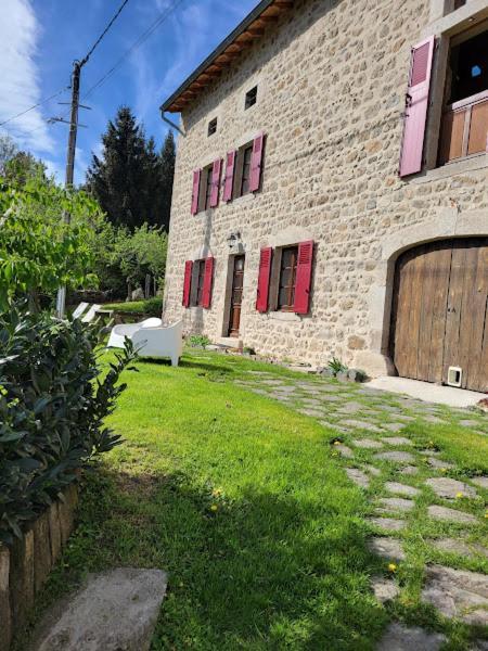 Se Reconnecter A La Nature Au Gite 3 Etoiles De Montager A Saint Andre De Chalencon エクステリア 写真