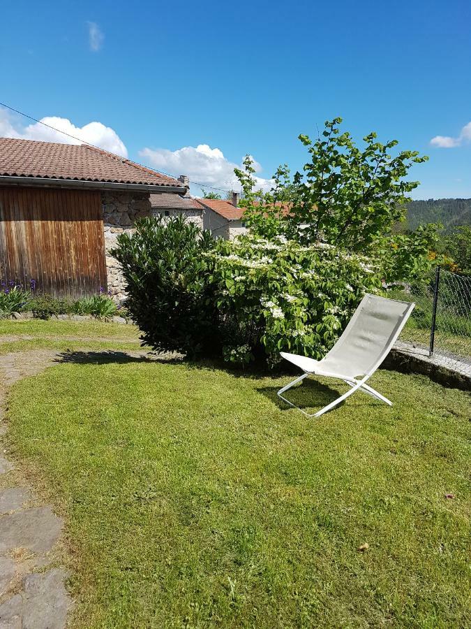 Se Reconnecter A La Nature Au Gite 3 Etoiles De Montager A Saint Andre De Chalencon エクステリア 写真